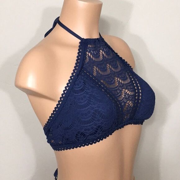 BECCA high neck crochet bikini top. - Picture 5 of 10